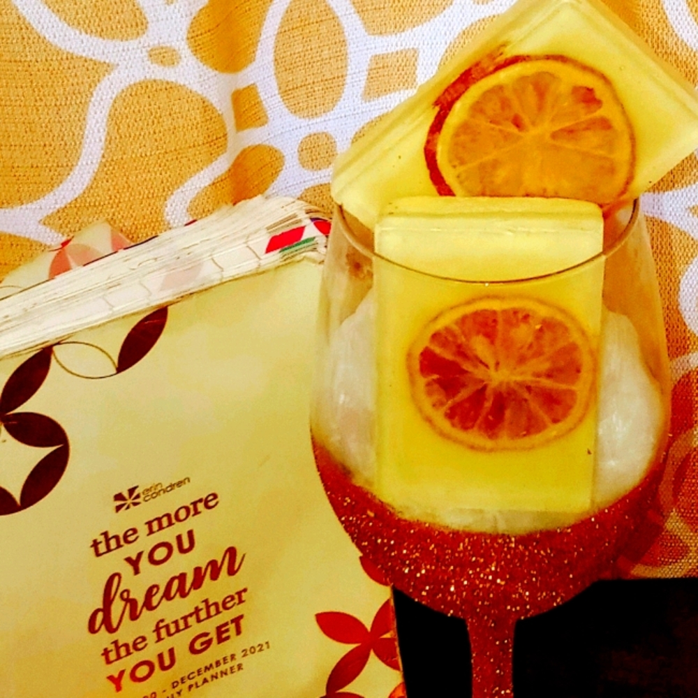 (3 for $10)-Lemon Cheesecake soap